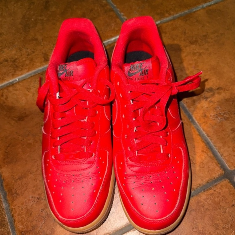 Nike Air Force 1 Red